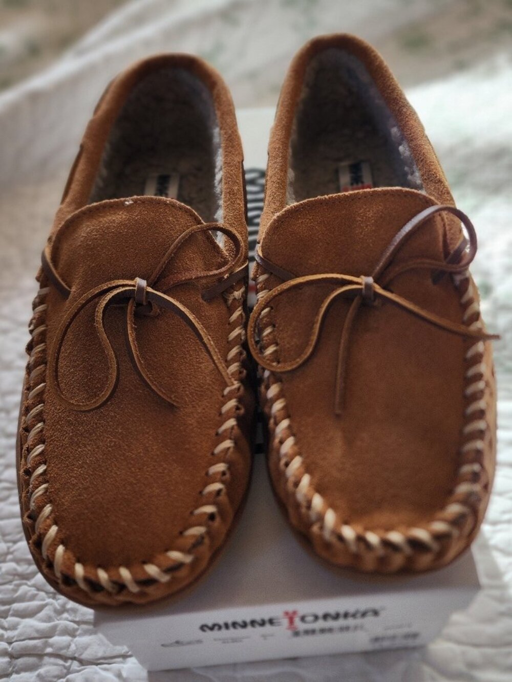 Minnetonka Travis Trapper Slippers Mens Size 9 Suede Faux Fur Lined New in Box